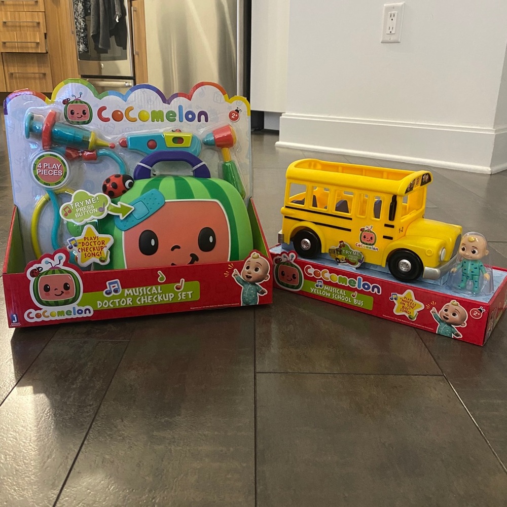 🔥 cocomelon bus and dr checkup set 🔥